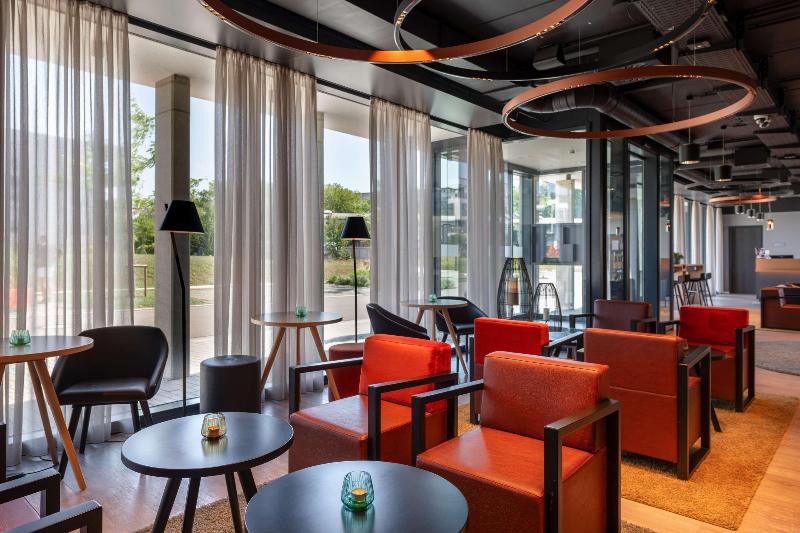 Piazza Hotel und Restaurant - Bar