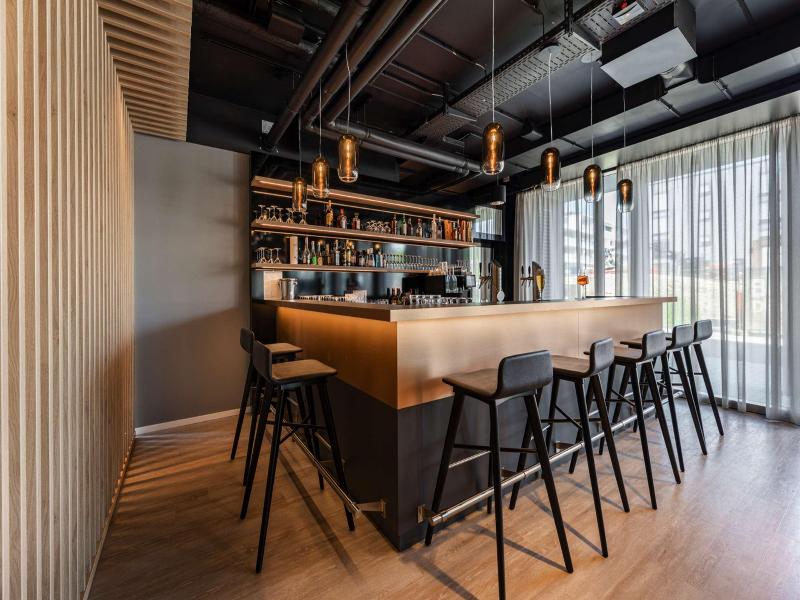 Piazza Hotel und Restaurant - Bar