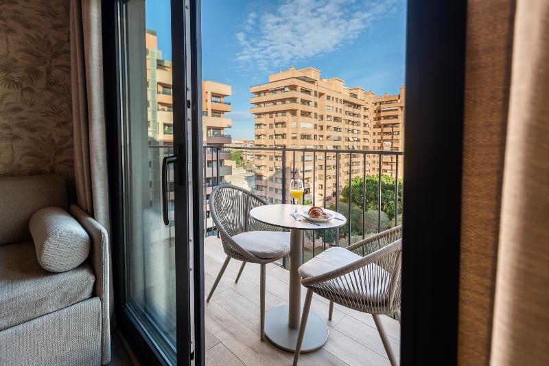 Intelier Core Suites Valencia - Oda