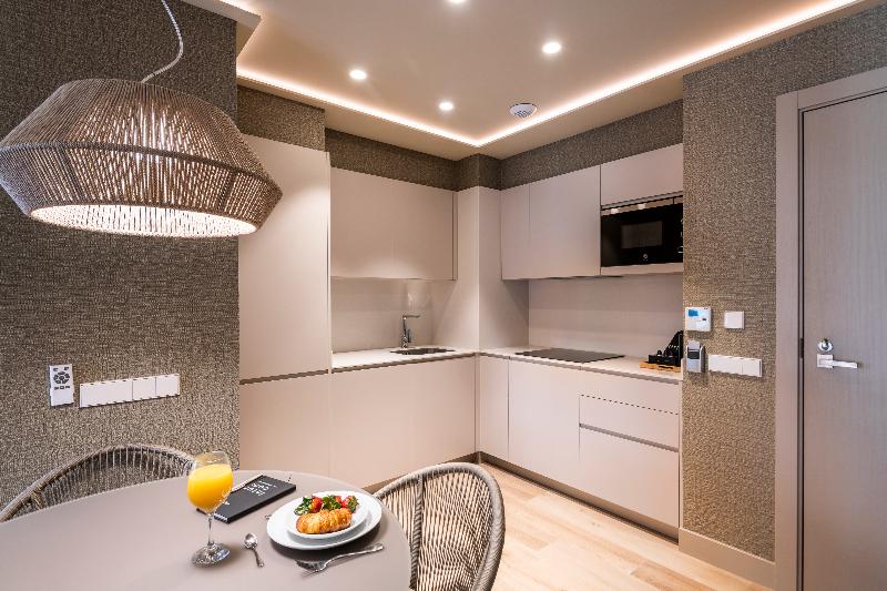 Intelier Core Suites Valencia - Oda