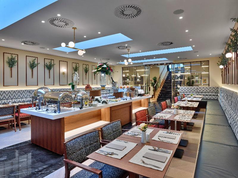 EST Grand Hotel Savoy - Restoran