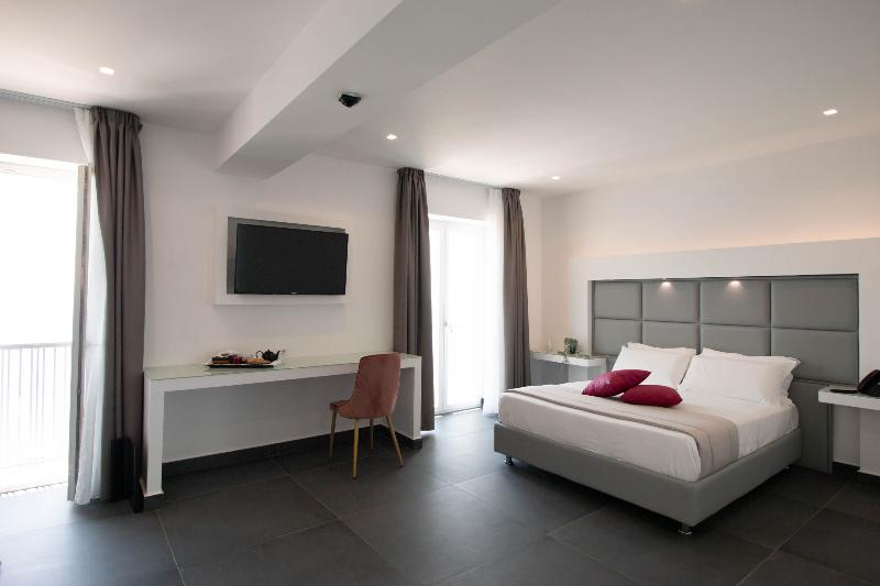 Grand Hotel Serapide - Oda