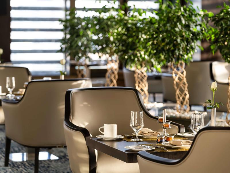 Mövenpick Hotel and Residences Riyadh - Bar