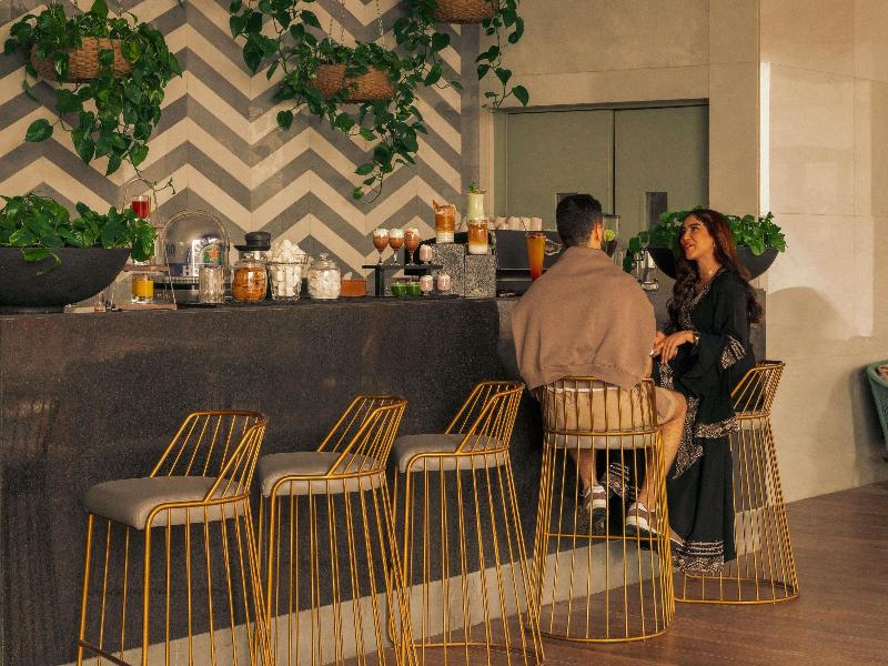 Mövenpick Hotel and Residences Riyadh - Bar