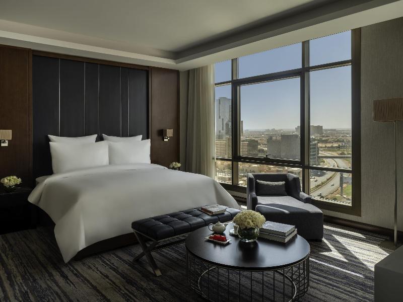 Mövenpick Hotel and Residences Riyadh - Oda