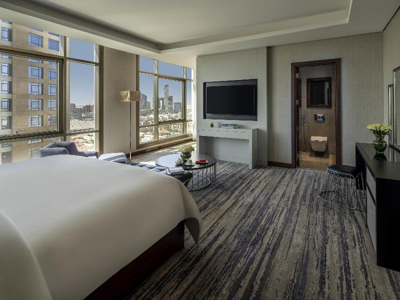 Mövenpick Hotel and Residences Riyadh - Oda