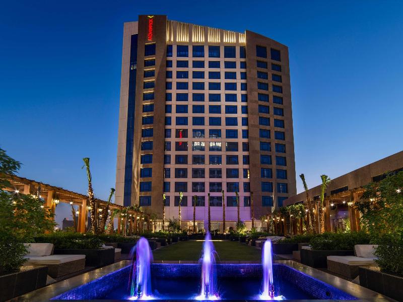 Mövenpick Hotel and Residences Riyadh - Havuz