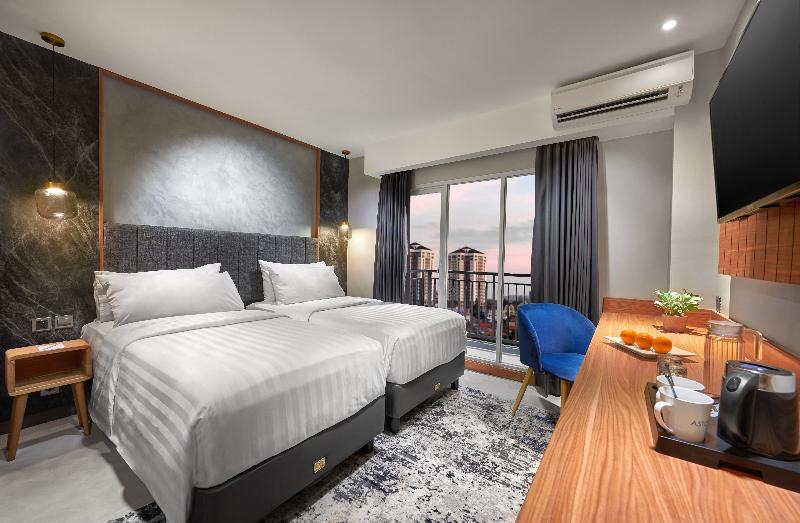 Aston Inn Jemursari - Oda