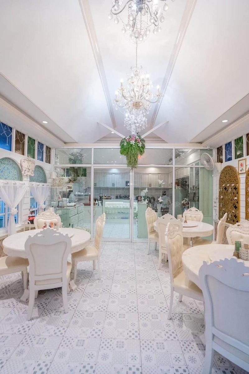 BB Le Garden by ZUZU - Restoran