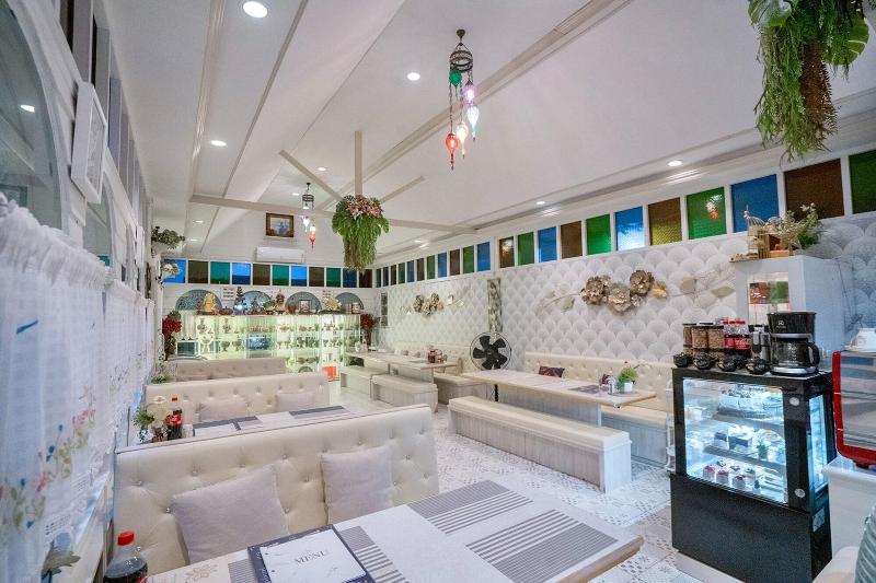 BB Le Garden by ZUZU - Restoran