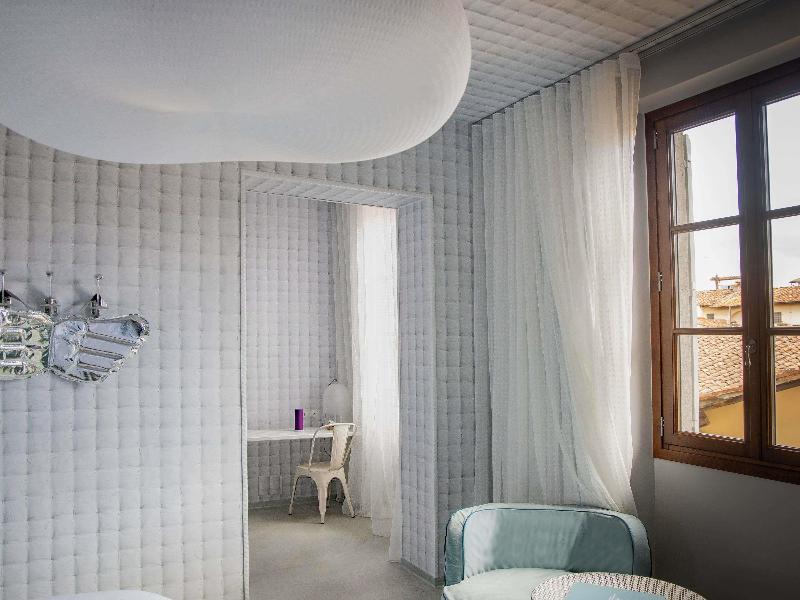 25hours Hotel Piazza San Paolino - Oda