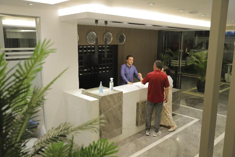 Pyramids Oasis Hotel - Lobi