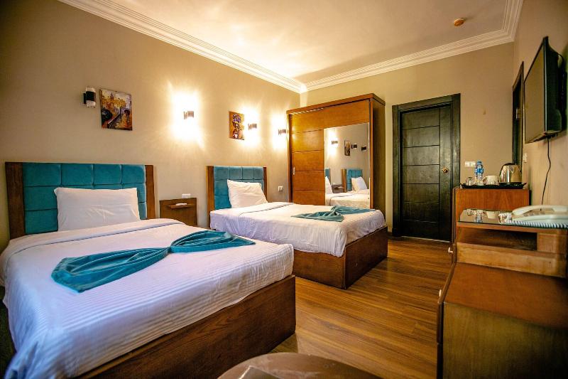 Pyramids Oasis Hotel - Oda