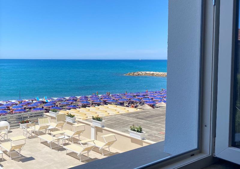 Hotel Cecina Beach - Oda