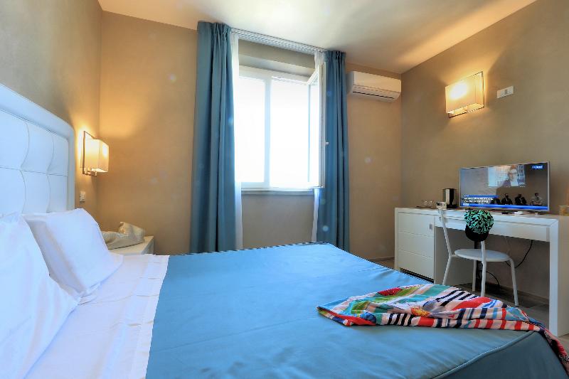 Hotel Cecina Beach - Oda
