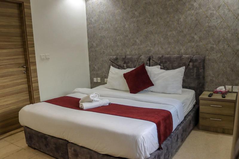 Twins Downtown Hotel - Oda