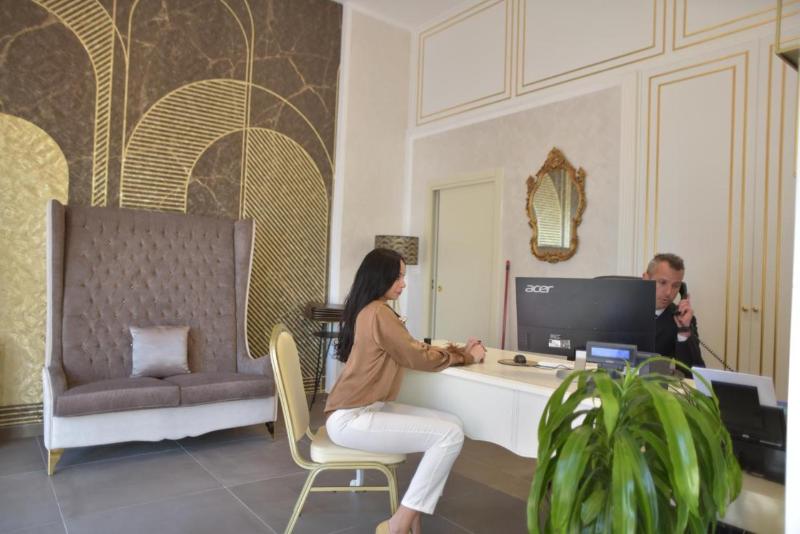 Amsterdam Suite Hotel & SPA - Lobi
