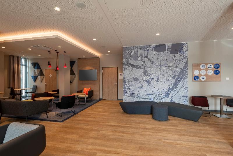 Holiday Inn Express Munich North - Lobi