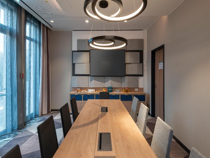 Holiday Inn Express Munich North - Toplantı