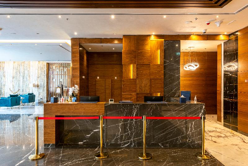 Luxe Grand Hotel Apartments - Lobi