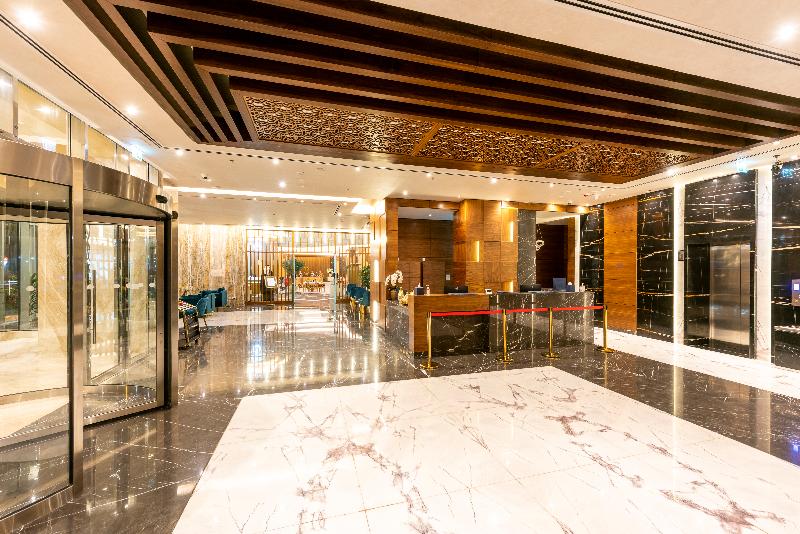 Luxe Grand Hotel Apartments - Lobi