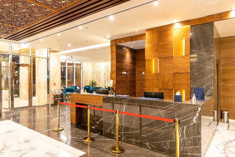 Luxe Grand Hotel Apartments - Lobi