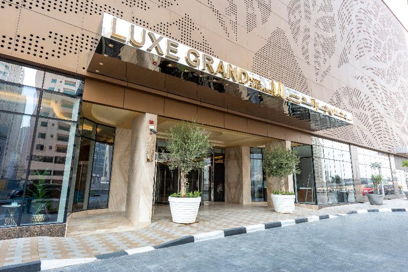Luxe Grand Hotel Apartments - Genel
