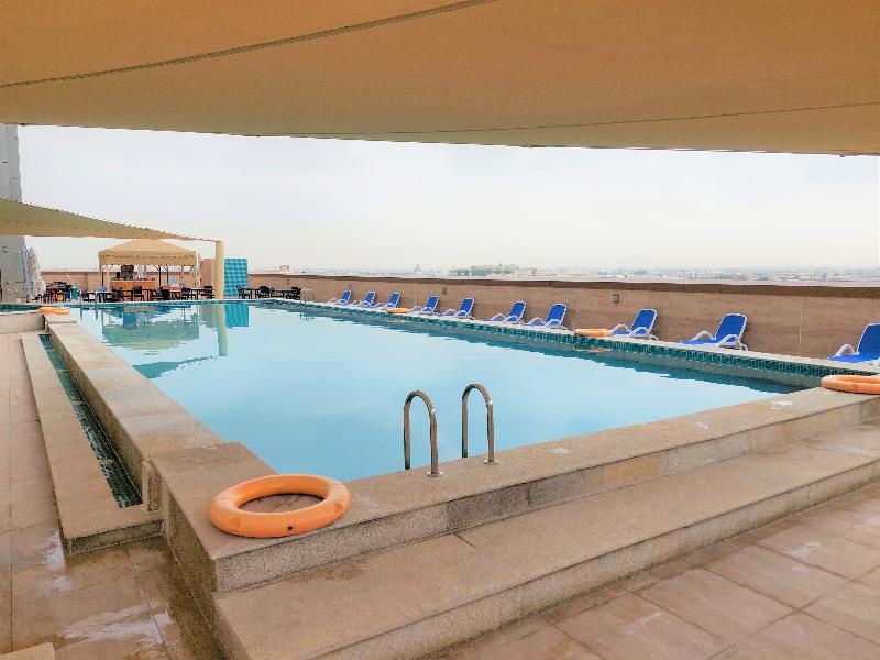 Luxe Grand Hotel Apartments - Havuz