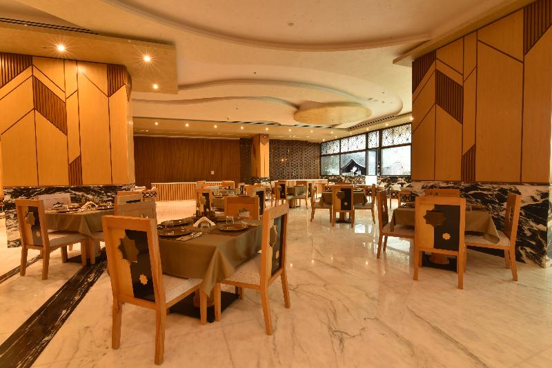 Luxe Grand Hotel Apartments - Restoran