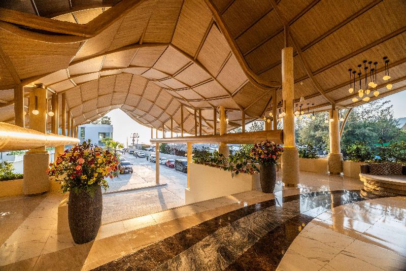 Phuket Emerald Beach Resort - Lobi