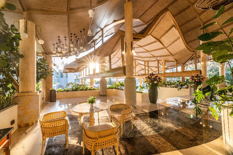 Phuket Emerald Beach Resort - Lobi