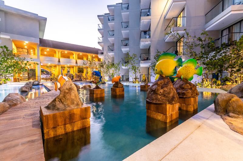 Phuket Emerald Beach Resort - Havuz