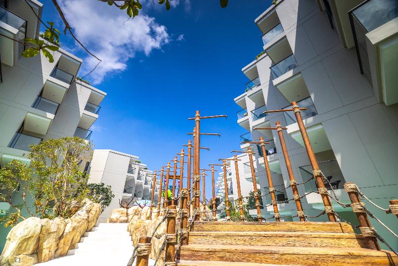 Phuket Emerald Beach Resort - Havuz