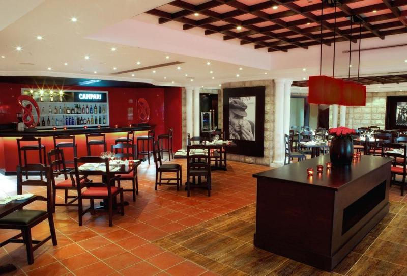 JA The Resort – JA Beach Hotel, Dubai - Bar