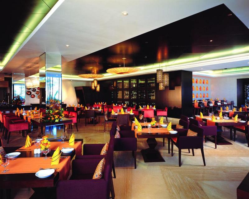 JA The Resort – JA Beach Hotel, Dubai - Bar
