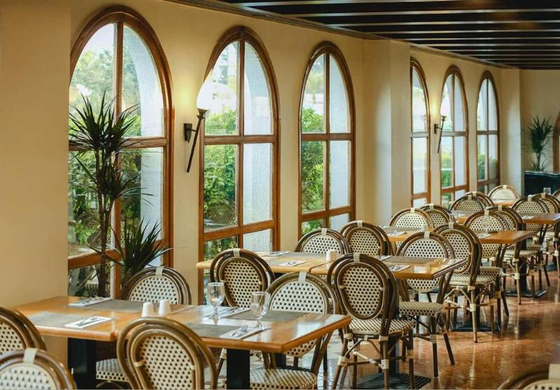 Dubai Marine Beach Resort & Spa - Restoran