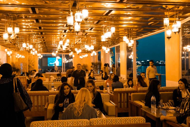 Dubai Marine Beach Resort & Spa - Restoran