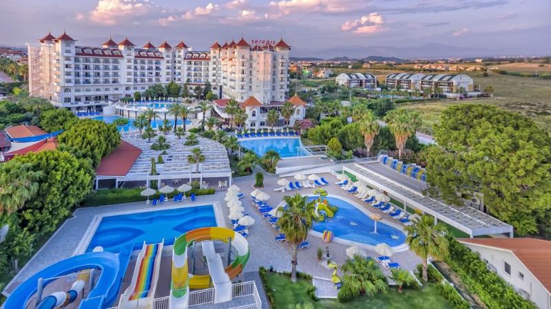 Serenis Hotel - Teras
