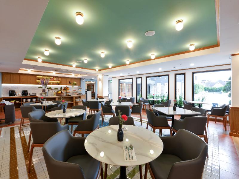 Oakwood Hotel & Residence Bangkok - Restoran