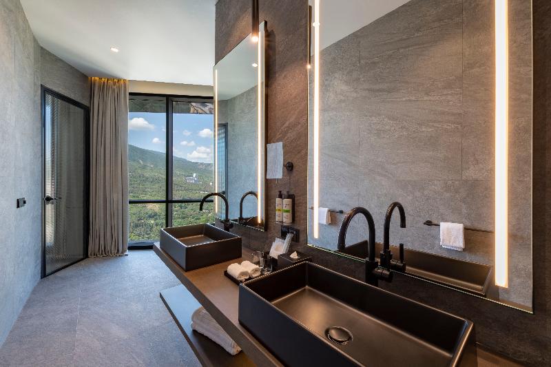 Pullman Tbilisi Axis Towers - Oda