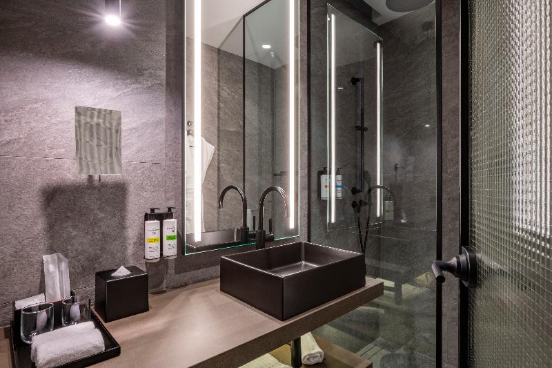Pullman Tbilisi Axis Towers - Oda