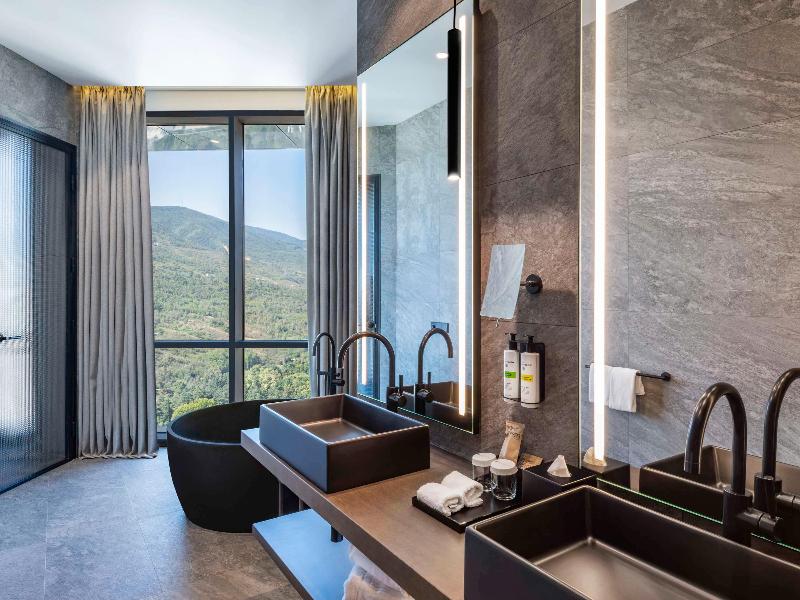 Pullman Tbilisi Axis Towers - Oda