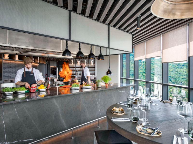 Pullman Tbilisi Axis Towers - Restoran