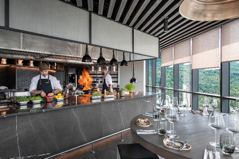 Pullman Tbilisi Axis Towers - Restoran