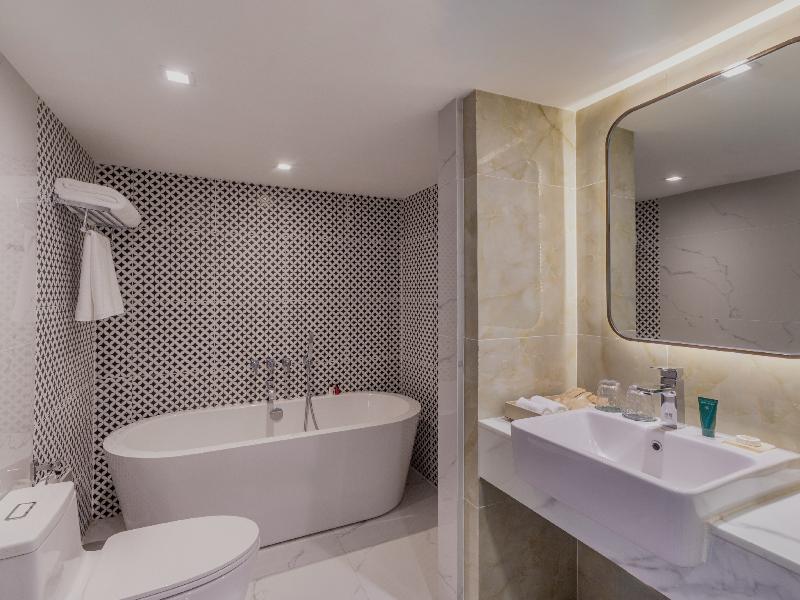 Aira Bangkok Sukhumvit 11 by Kingston Hotels - Oda