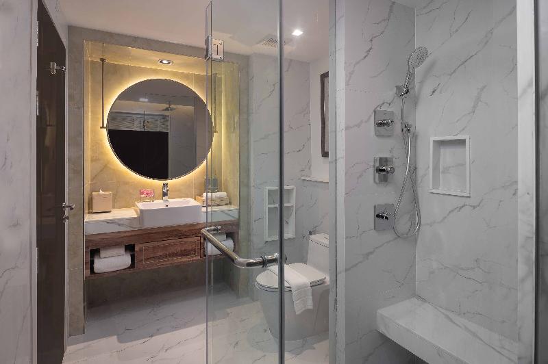 Aira Bangkok Sukhumvit 11 by Kingston Hotels - Oda