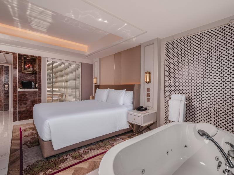 Aira Bangkok Sukhumvit 11 by Kingston Hotels - Oda