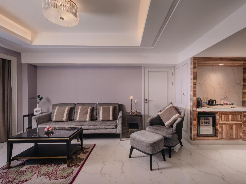 Aira Bangkok Sukhumvit 11 by Kingston Hotels - Oda