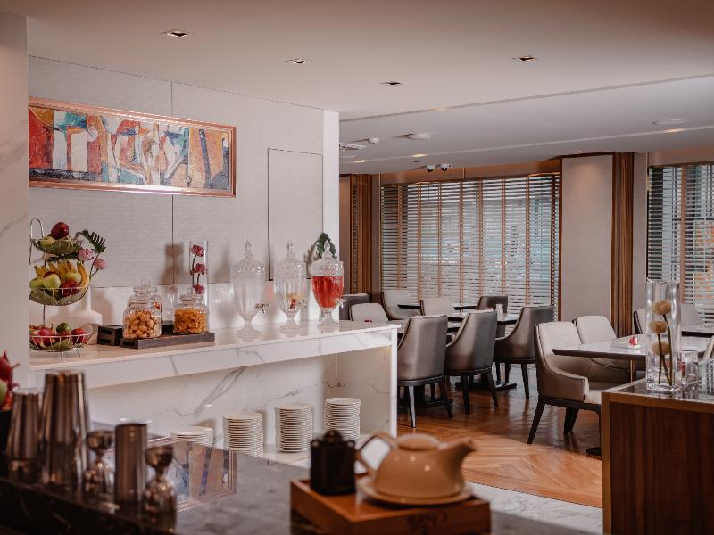 Aira Bangkok Sukhumvit 11 by Kingston Hotels - Restoran