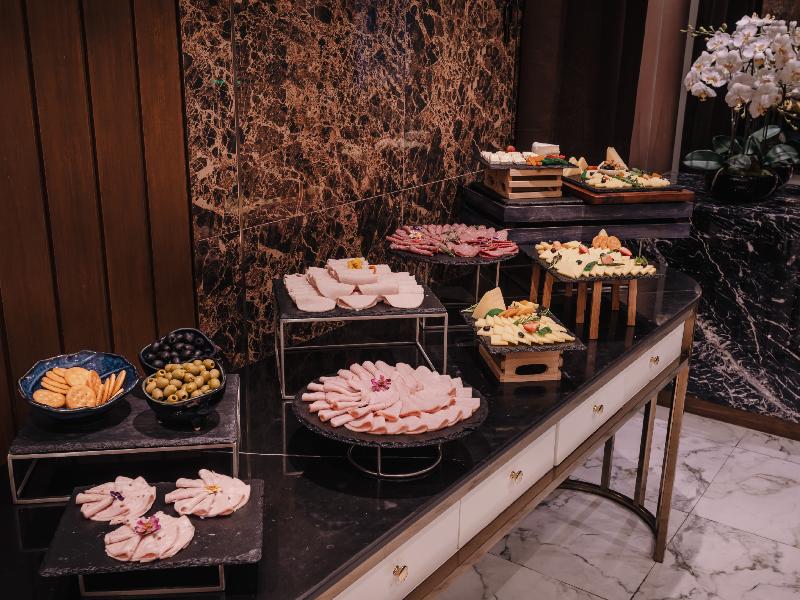 Aira Bangkok Sukhumvit 11 by Kingston Hotels - Restoran